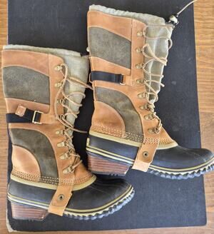 Sorel Conquest Carly Women's Waterproof Boots Size 7